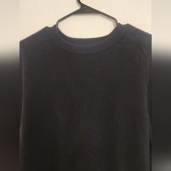 Everlane The Cashmere and Wool Blend Crewneck Black Sweater Size Small - Picture 3 of 10